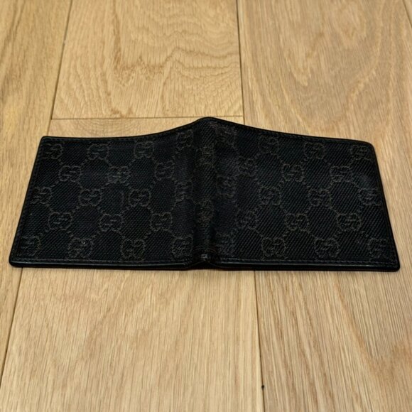*SOLD* Gucci Monogram Allover Print Men's Canvas Bi-Fold Wallet 100% Authentic - Picture 2 of 7